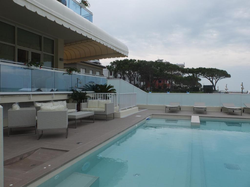Hotel Canarie Lido di Jesolo Buitenkant foto