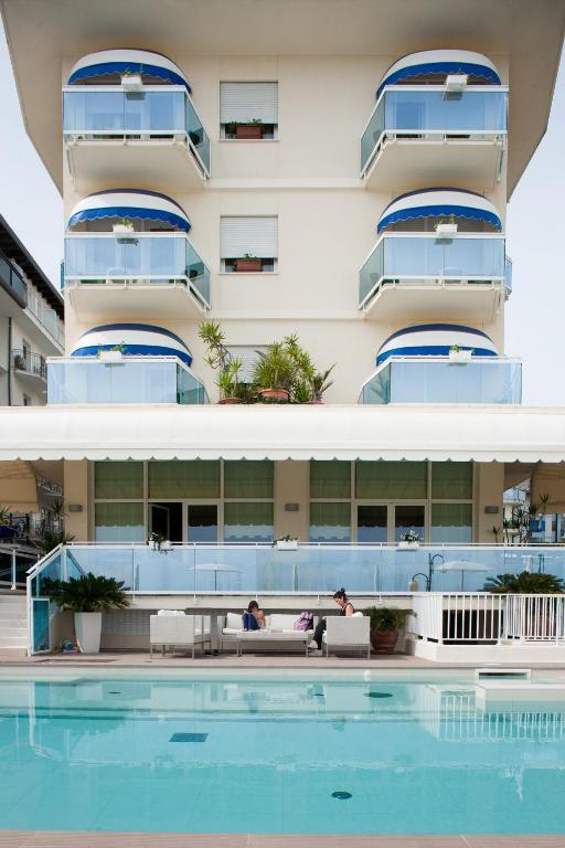 Hotel Canarie Lido di Jesolo Buitenkant foto
