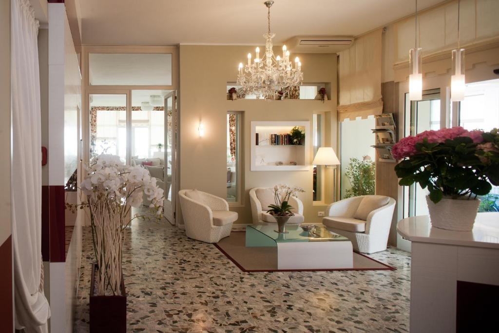 Hotel Canarie Lido di Jesolo Buitenkant foto