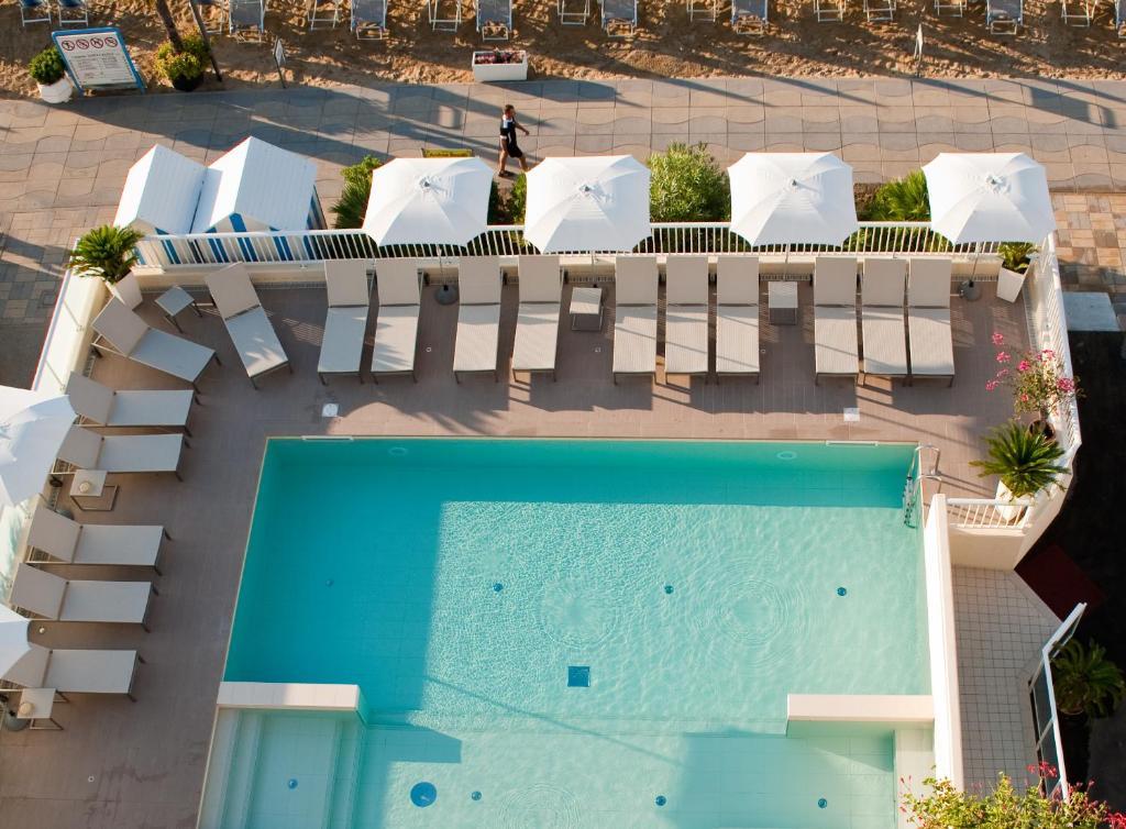 Hotel Canarie Lido di Jesolo Buitenkant foto