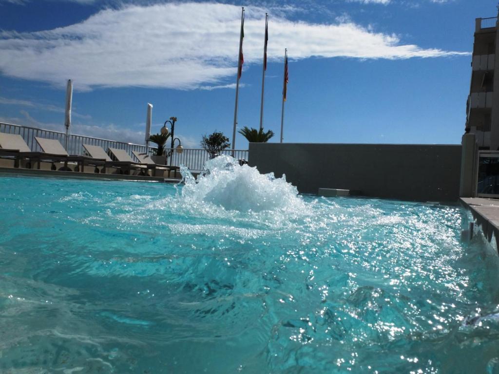 Hotel Canarie Lido di Jesolo Buitenkant foto